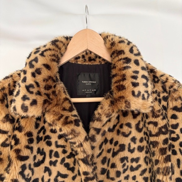 Zara Trafaluc Leopard Print Faux Fur Coat Womens Size S Long Sleeve Collar - Picture 3 of 8